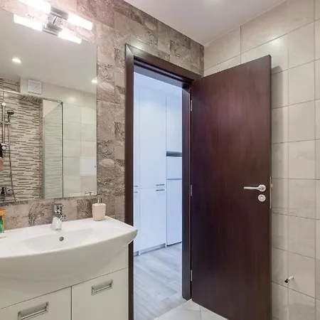 公寓 Quiet & Airy Modern Apt. Centre Free Parking 索菲亞