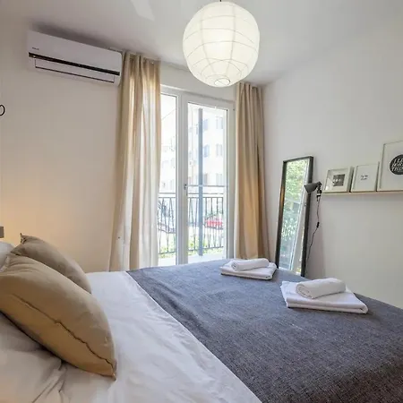 公寓 Quiet & Airy Modern Apt. Centre Free Parking 索菲亞