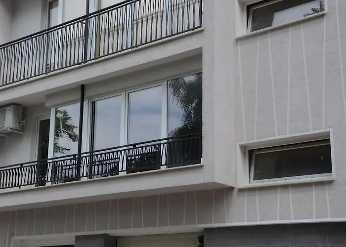 Quiet & Airy Modern Apt. Centre Free Parking * Sofia