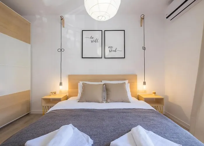 Quiet & Airy Modern Apt. Centre Free Parking * Sofia