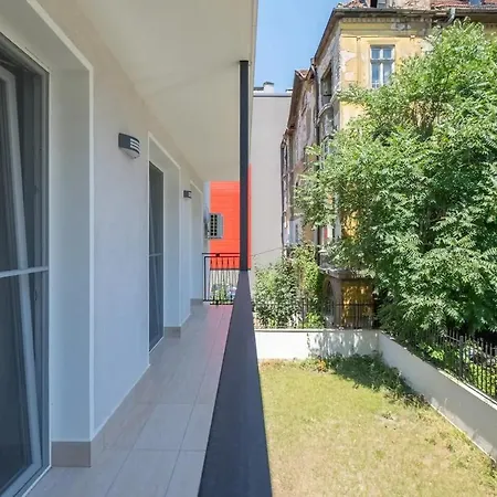 Apartmán Quiet & Airy Modern Apt. Centre Free Parking