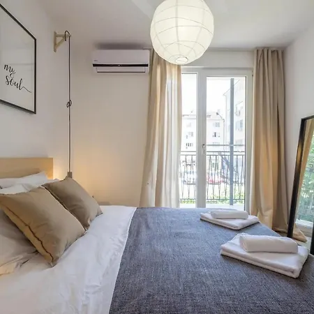 Apartmán Quiet & Airy Modern Apt. Centre Free Parking